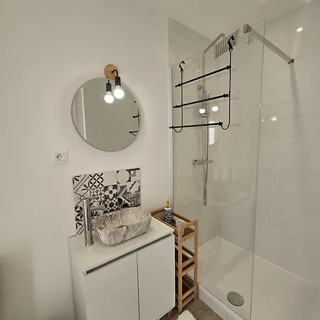 بيت ضيافة Vue Cite Medievale Castel View 3*