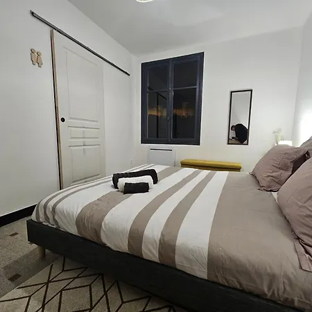 Guest house Vue Cite Medievale Castel View 3*
