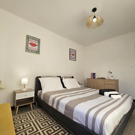 بيت ضيافة Vue Cite Medievale Castel View