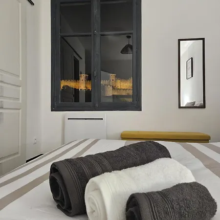 بيت ضيافة Vue Cite Medievale Castel View