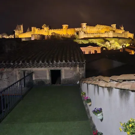 بيت ضيافة Vue Cite Medievale Castel View