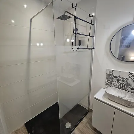 Vue Cite Medievale Castel View بيت ضيافة قرقشونه