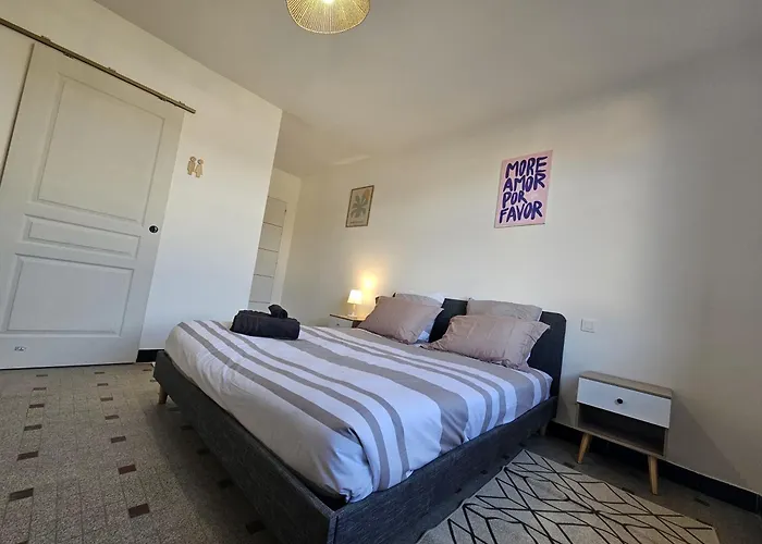 Vue Cite Medievale Castel View Πανσιόν