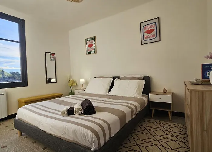 Vue Cite Medievale Castel View Πανσιόν 3*