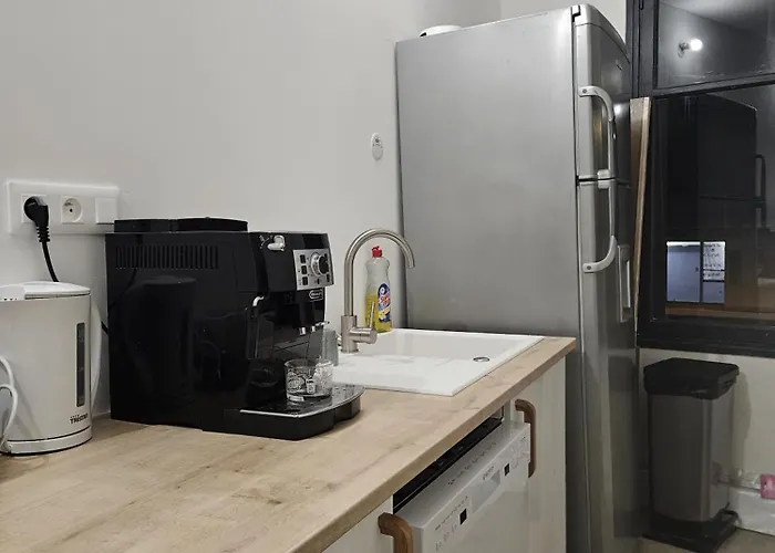 Vue Cite Medievale Castel View Πανσιόν 3*