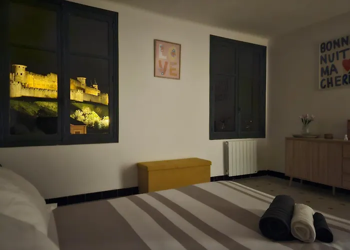 Vue Cite Medievale Castel View Πανσιόν Καρκασόν